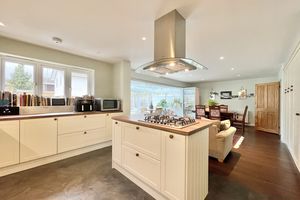 Photo 12- click for photo gallery